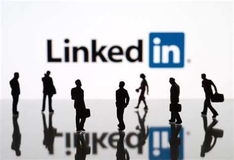 3 acronyms to give your LinkedIn more L.